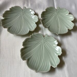 Lot of 3 porcelain leaf shaped bowls dishes plates. 6.25” x 6.25”